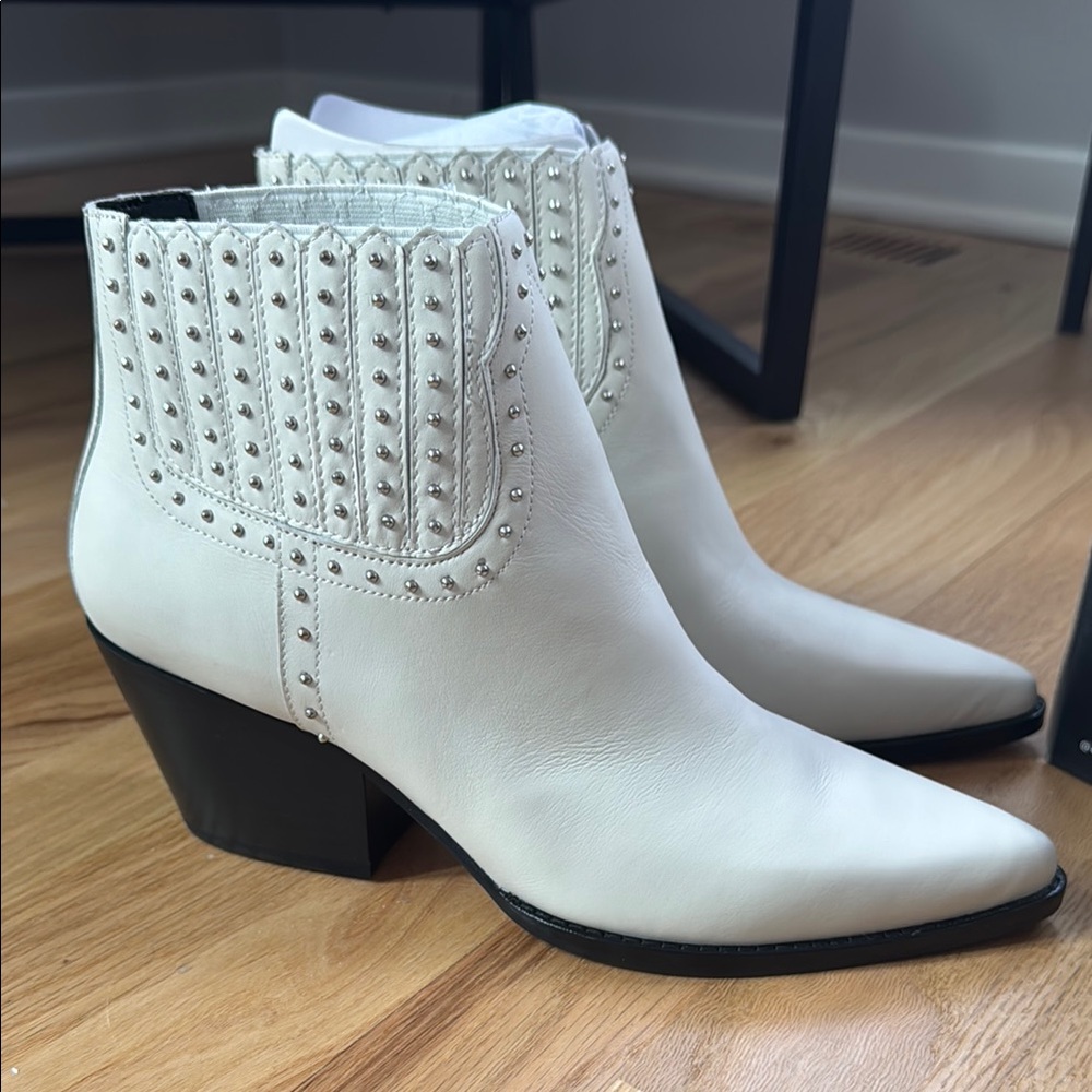 Dolce Vita White Studded Leather Boots, Size 9.5